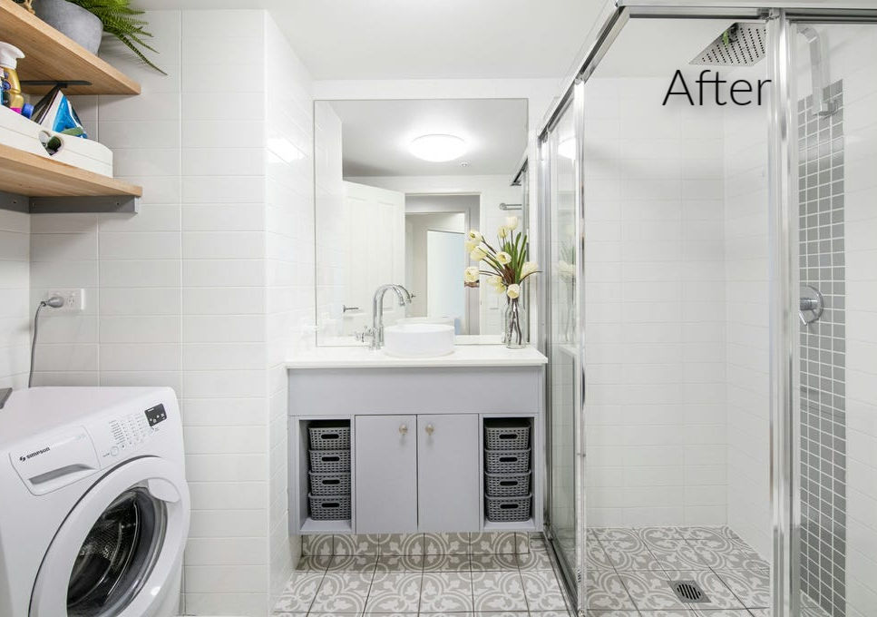 2676 bath laundry after refurbished cabinet doors