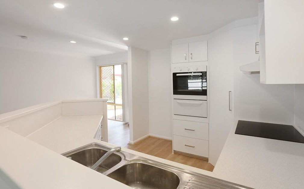 Wood & White Coombabah Renovation